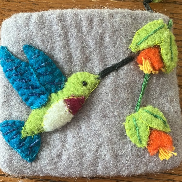 Hummingbird Felt Wallet - Picture 3 of 6